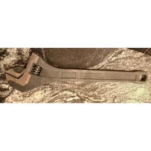DEWALT 15" Adjustable Wrench
